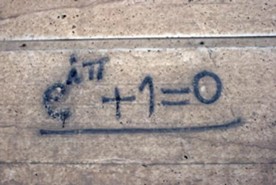 Quinn Dombrowski from Chicago, USA, CC BY-SA 2.0 <https://creativecommons.org/licenses/by-sa/2.0>, via Wikimedia Commons 